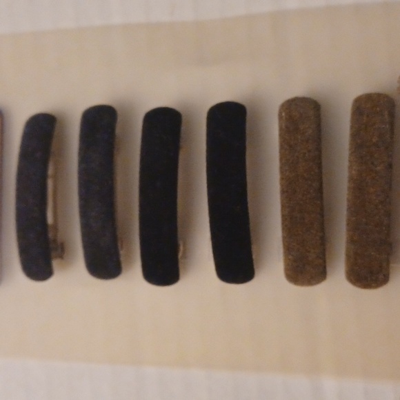 4/$40 New Velour Hair Clips & Barettes - Picture 3 of 4